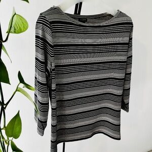 Bateau Neck Tee in Black and White Stripes